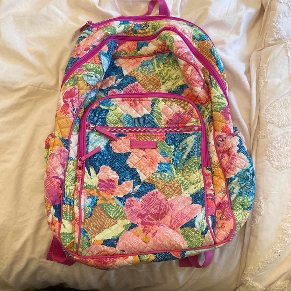 vera bradley backpack full size